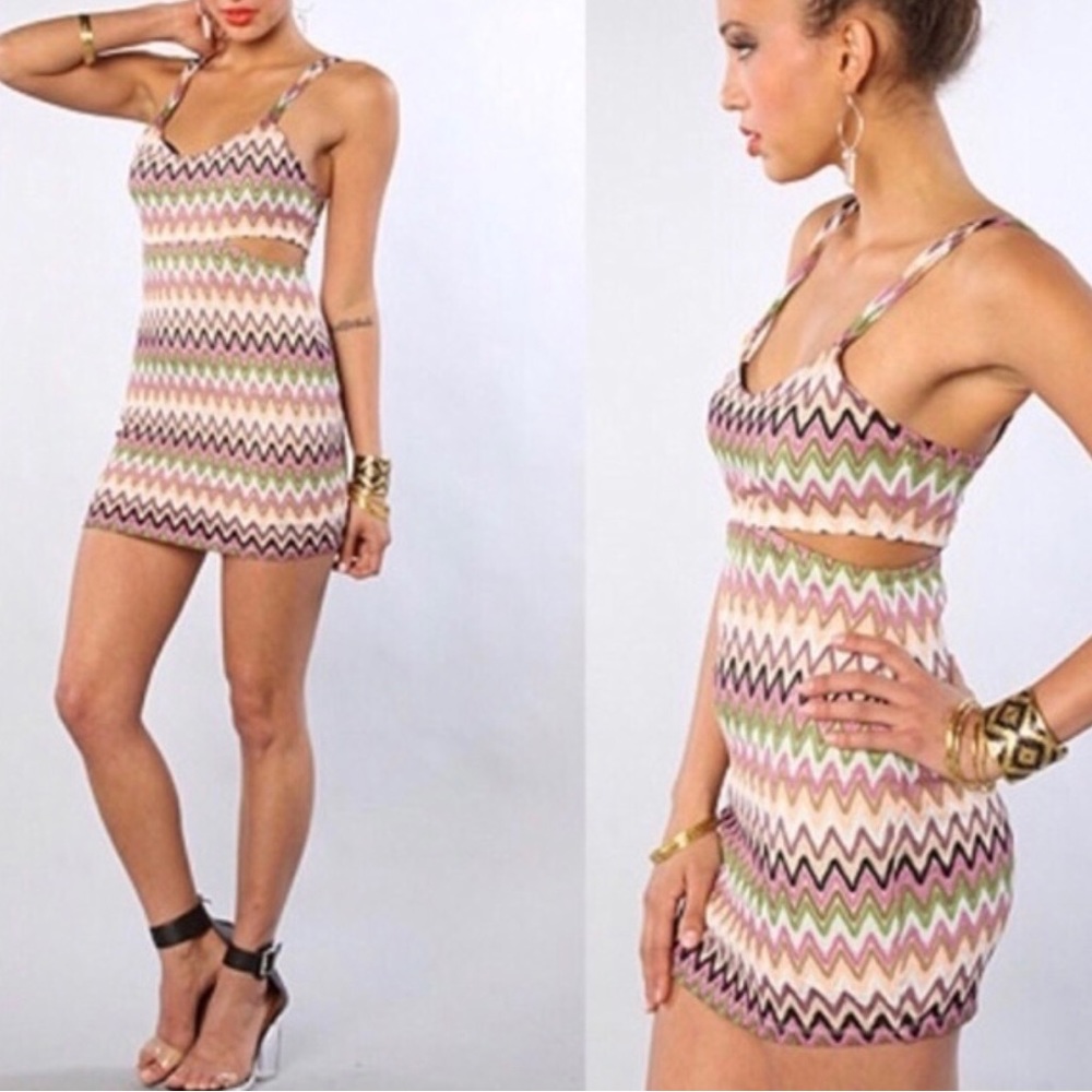 Lovers + friends love connection cutout chevron dress size medium